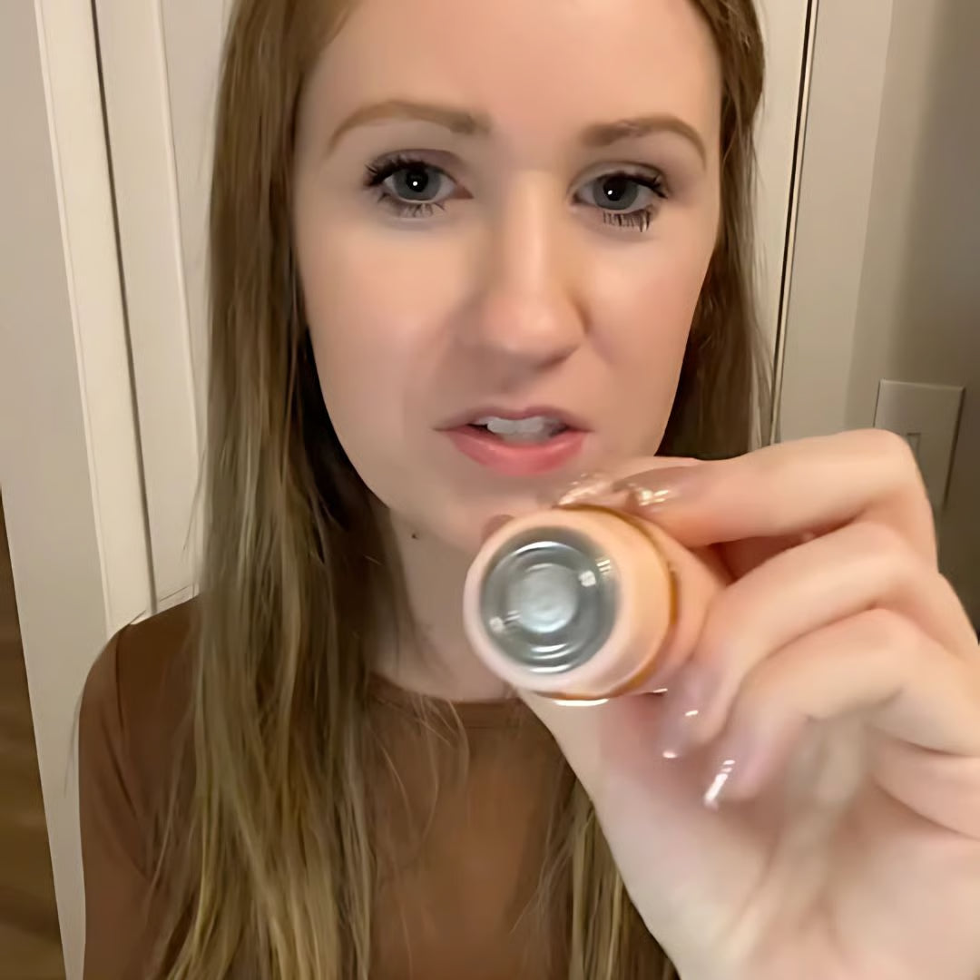 Ashley M. (Los Angeles, CA)